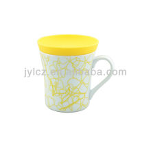 taza de cerámica con mango